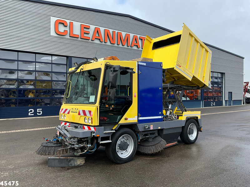 Dulevo 5020 S with 3-rd brush - Fejebil: billede 1 Dulevo 5020 S with 3-rd brush - Fejebil: billede 1