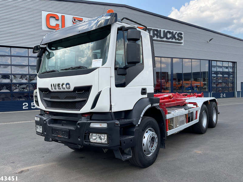 Iveco AD260T 6x4 Euro 6 AJK 20 haakarmsysteem - Lastbil kroghejs: billede 2 Iveco AD260T 6x4 Euro 6 AJK 20 haakarmsysteem - Lastbil kroghejs: billede 2