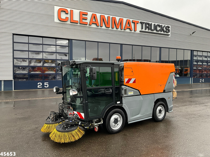 Kärcher MC 250 Just 16.579 km! - Fejebil: billede 2 Kärcher MC 250 Just 16.579 km! - Fejebil: billede 2