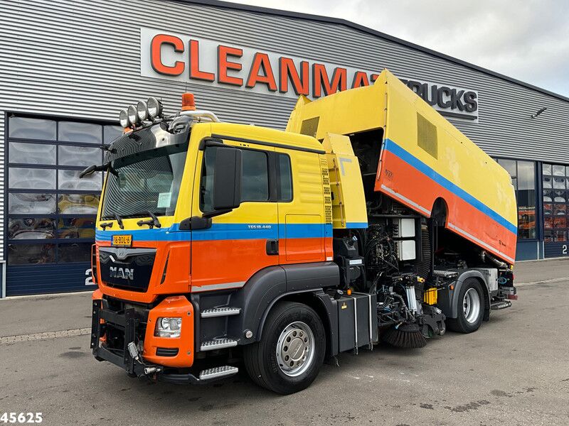 MAN TGS 18.440 Euro 6 Beam S9000 Wegdekreiniger links en rechts vegend! - Fejebil: billede 1 MAN TGS 18.440 Euro 6 Beam S9000 Wegdekreiniger links en rechts vegend! - Fejebil: billede 1