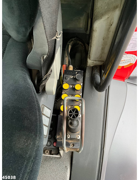 Leje en MAN TGS 35.400 8x6 Euro 6 HMF 16 Tonmeter Z-kraan MAN TGS 35.400 8x6 Euro 6 HMF 16 Tonmeter Z-kraan: billede 18 Leje en MAN TGS 35.400 8x6 Euro 6 HMF 16 Tonmeter Z-kraan MAN TGS 35.400 8x6 Euro 6 HMF 16 Tonmeter Z-kraan: billede 18