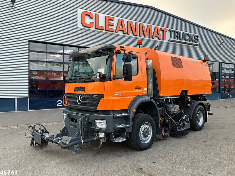 Mercedes-Benz Actros 1829 4x4 Bucher Cityfant 60 Links en rechts vegend - Fejebil: billede 4 Mercedes-Benz Actros 1829 4x4 Bucher Cityfant 60 Links en rechts vegend - Fejebil: billede 4