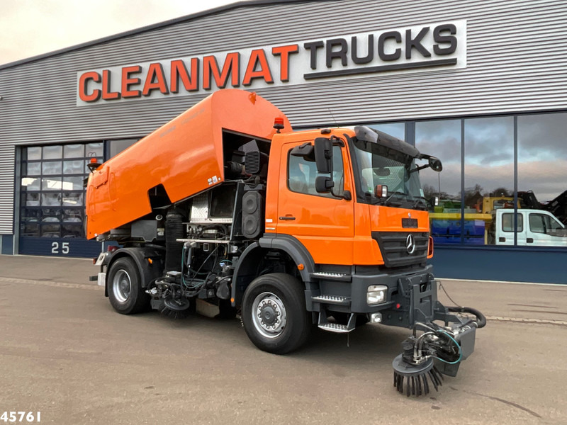 Mercedes-Benz Actros 1829 4x4 Bucher Cityfant 60 Recht en Links vegend - Fejebil: billede 1 Mercedes-Benz Actros 1829 4x4 Bucher Cityfant 60 Recht en Links vegend - Fejebil: billede 1