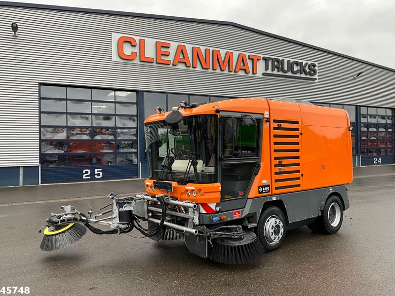 Ravo 580 with 3-rd brush - Fejebil: billede 2 Ravo 580 with 3-rd brush - Fejebil: billede 2