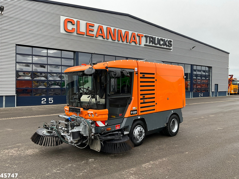 Ravo 580 with 3-rd brush - Fejebil: billede 3 Ravo 580 with 3-rd brush - Fejebil: billede 3