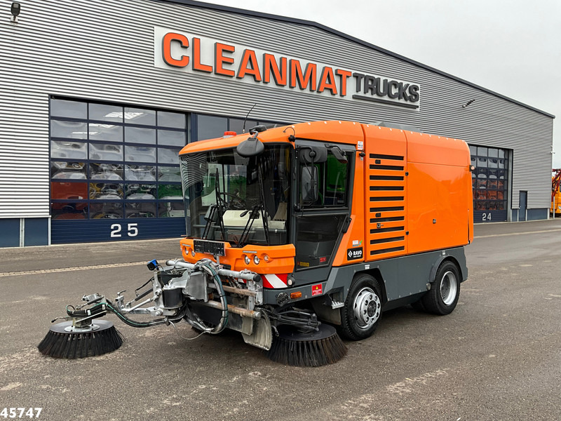 Ravo 580 with 3-rd brush - Fejebil: billede 2 Ravo 580 with 3-rd brush - Fejebil: billede 2