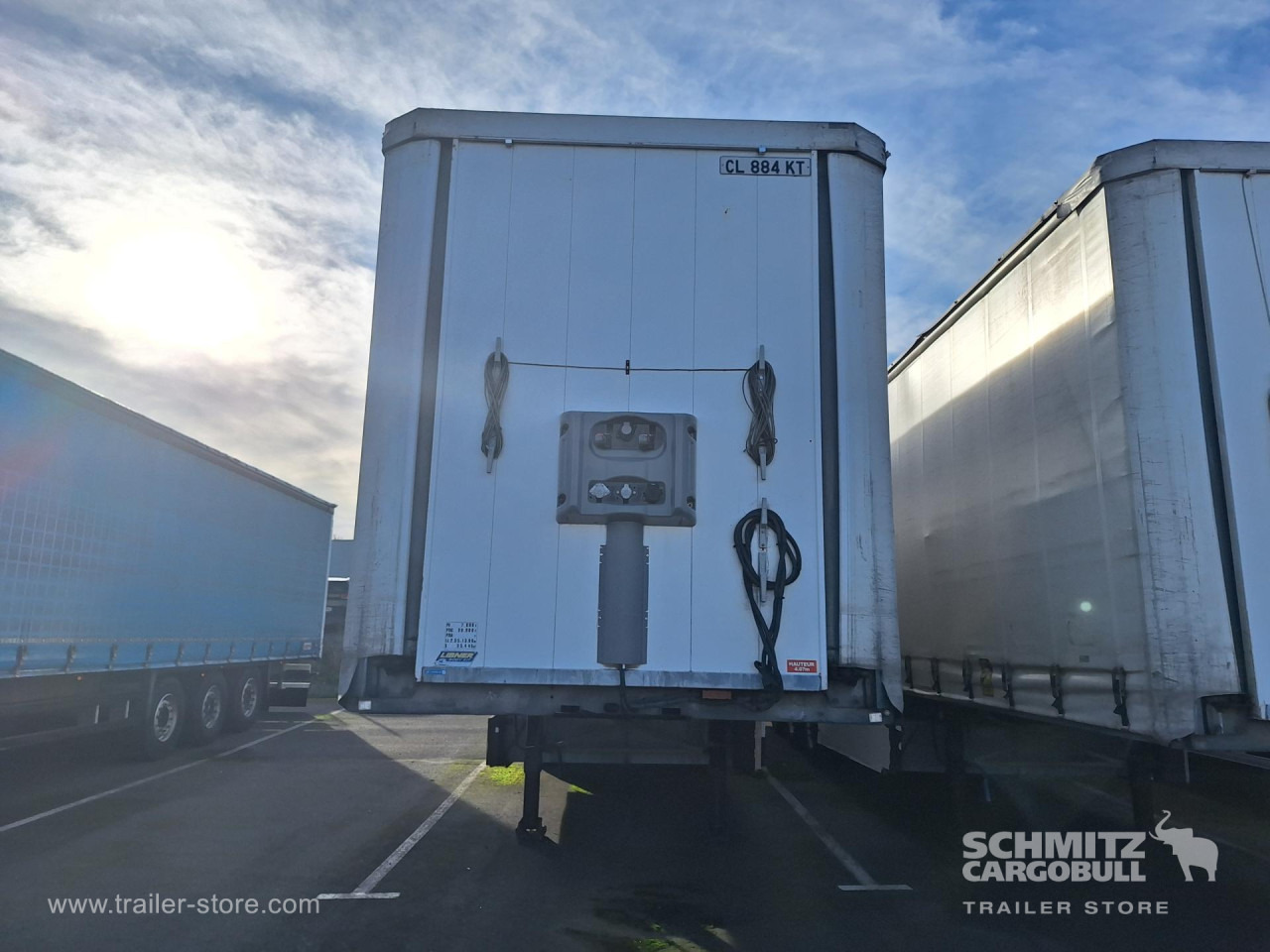 FRUEHAUF Curtainsider Standard Taillift - Gardintrailer: billede 2 FRUEHAUF Curtainsider Standard Taillift - Gardintrailer: billede 2