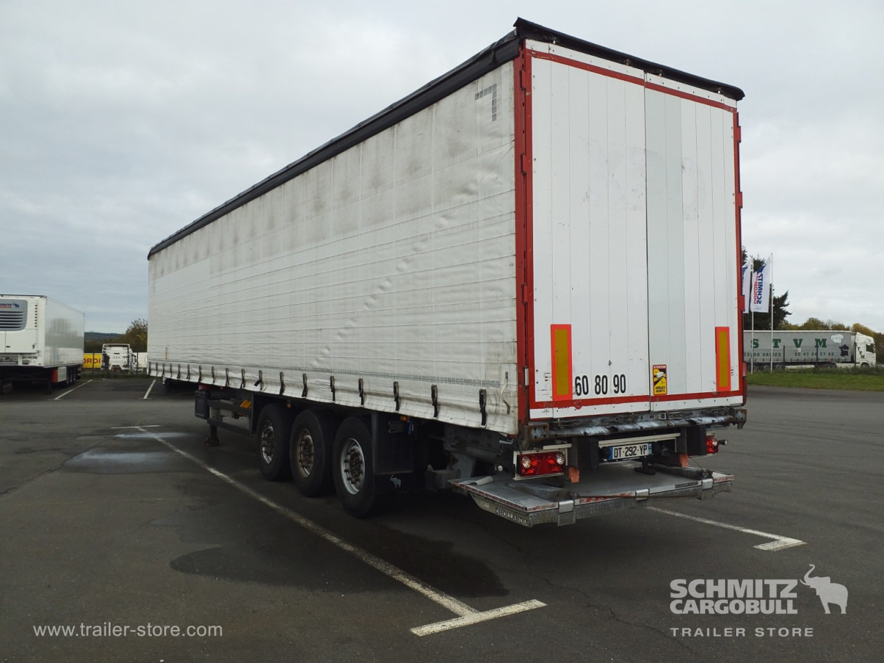 SCHMITZ Curtainsider Standard Taillift - Gardintrailer: billede 4 SCHMITZ Curtainsider Standard Taillift - Gardintrailer: billede 4