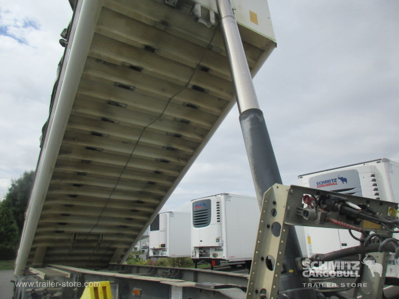 SCHMITZ Tipper Alu-square sided body 24m³ - Tipvogn sættevogn: billede 2 SCHMITZ Tipper Alu-square sided body 24m³ - Tipvogn sættevogn: billede 2