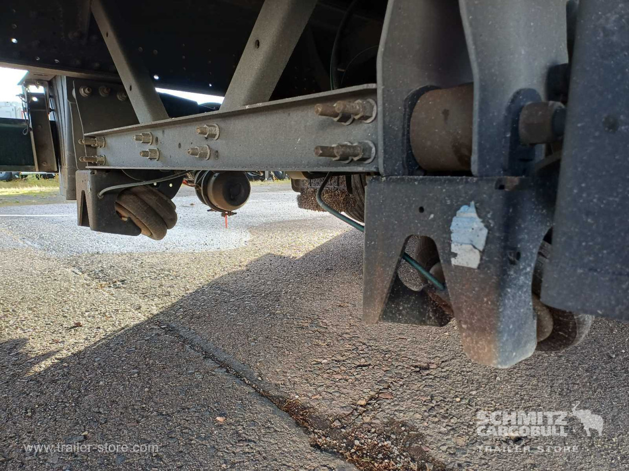 SCHMITZ Auflieger Curtainsider Mega - Gardintrailer: billede 4 SCHMITZ Auflieger Curtainsider Mega - Gardintrailer: billede 4