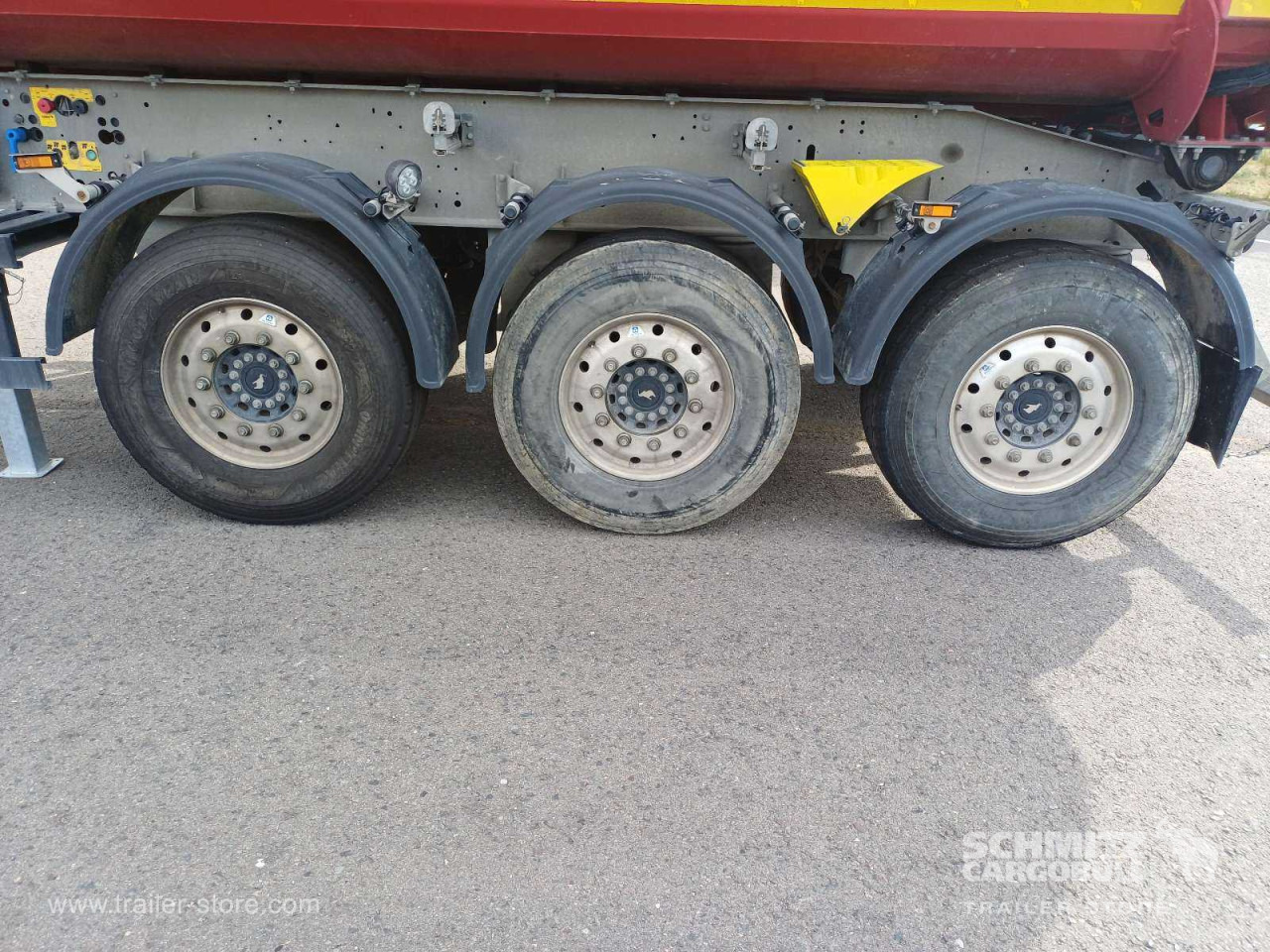 SCHMITZ Auflieger Kipper Stahlrundmulde 28m³ - Tipvogn sættevogn: billede 2 SCHMITZ Auflieger Kipper Stahlrundmulde 28m³ - Tipvogn sættevogn: billede 2
