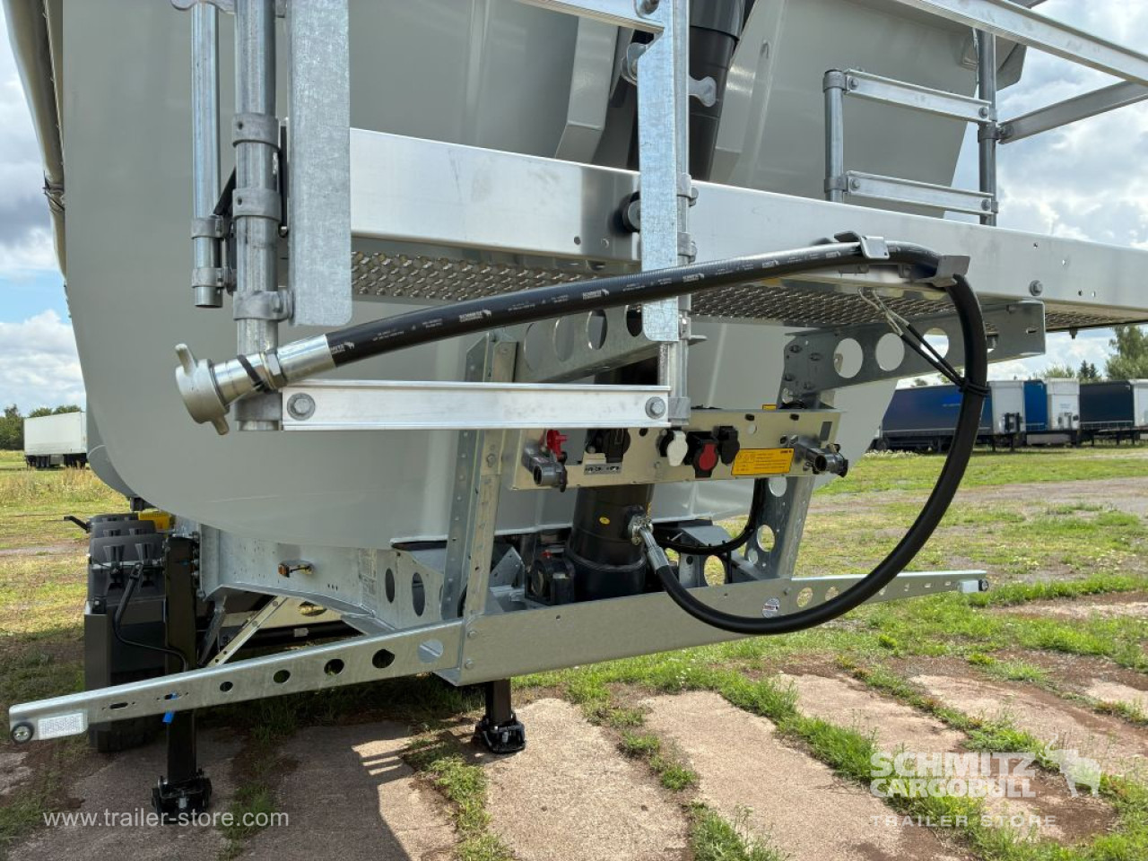 Ny Tipvogn sættevogn SCHMITZ Auflieger Kipper Stahlrundmulde 29m³: billede 12 Ny Tipvogn sættevogn SCHMITZ Auflieger Kipper Stahlrundmulde 29m³: billede 12