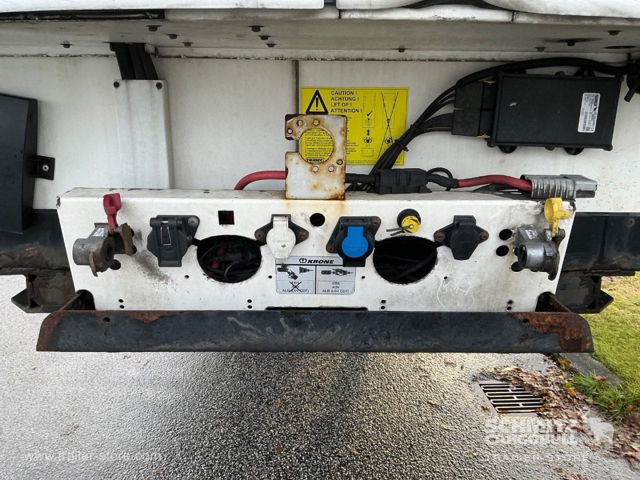 KRONE Reefer Standard Taillift - Isotermisk sættevogn: billede 4 KRONE Reefer Standard Taillift - Isotermisk sættevogn: billede 4