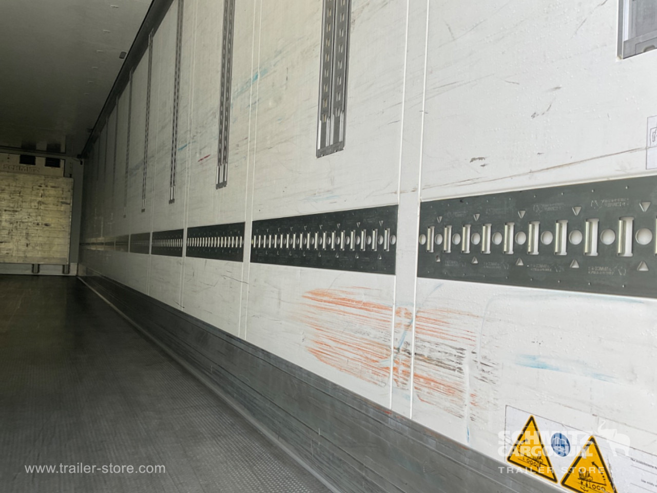 SCHMITZ Reefer Standard Double deck - Isotermisk sættevogn: billede 4 SCHMITZ Reefer Standard Double deck - Isotermisk sættevogn: billede 4