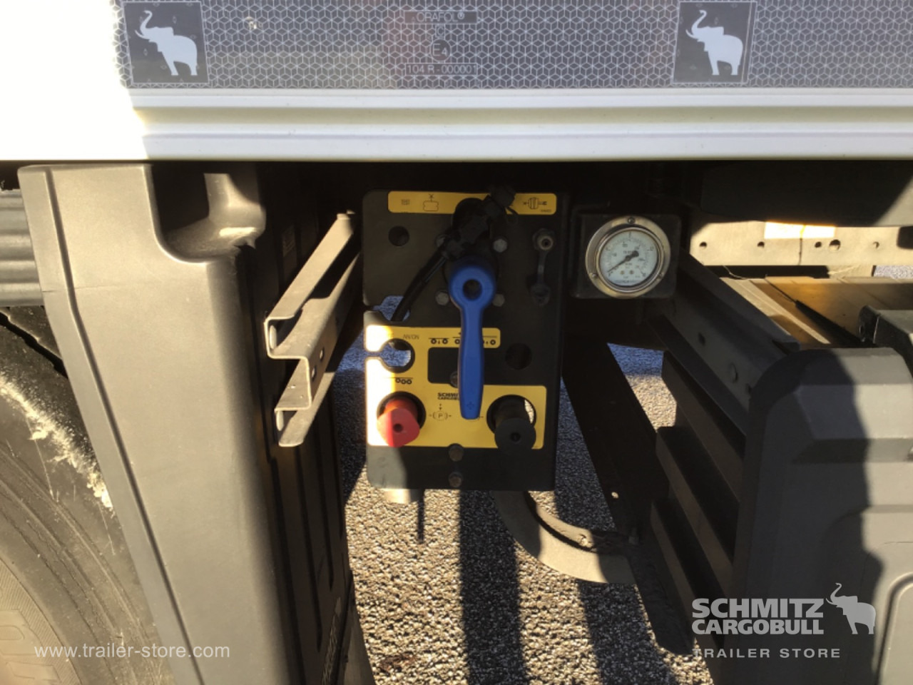 SCHMITZ Reefer Standard Double deck - Isotermisk sættevogn: billede 3 SCHMITZ Reefer Standard Double deck - Isotermisk sættevogn: billede 3