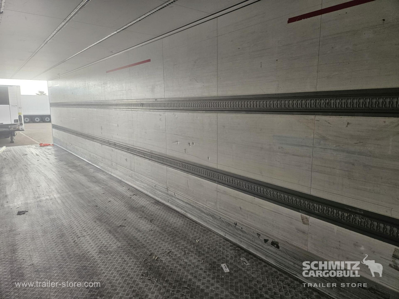 SCHMITZ Reefer Standard - Isotermisk sættevogn: billede 4 SCHMITZ Reefer Standard - Isotermisk sættevogn: billede 4