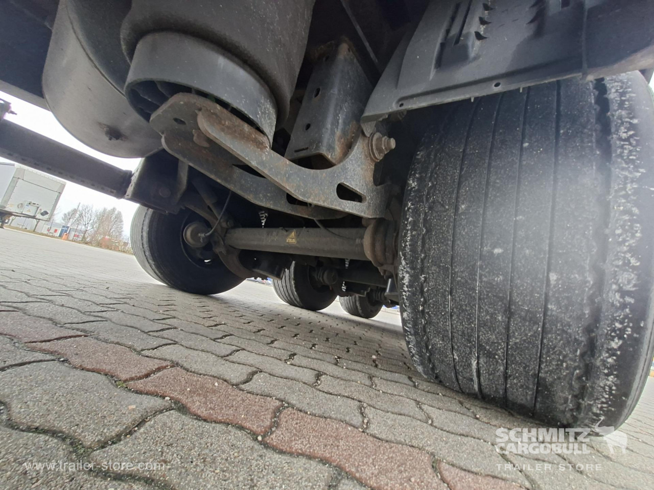 KRONE Curtainsider Mega - Gardintrailer: billede 4 KRONE Curtainsider Mega - Gardintrailer: billede 4