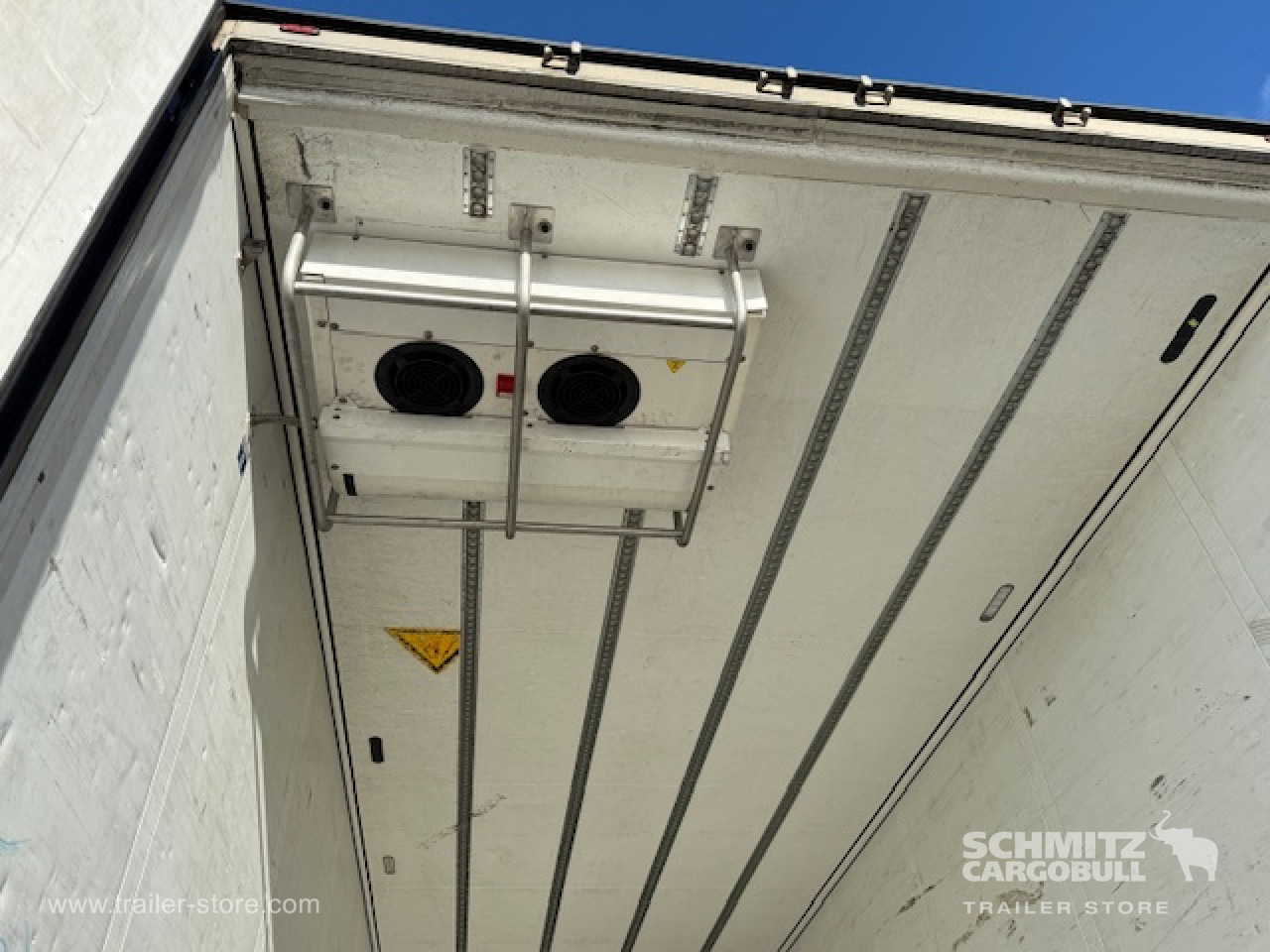 SCHMITZ Oplegger Vries Multitemp - Isotermisk sættevogn: billede 2 SCHMITZ Oplegger Vries Multitemp - Isotermisk sættevogn: billede 2