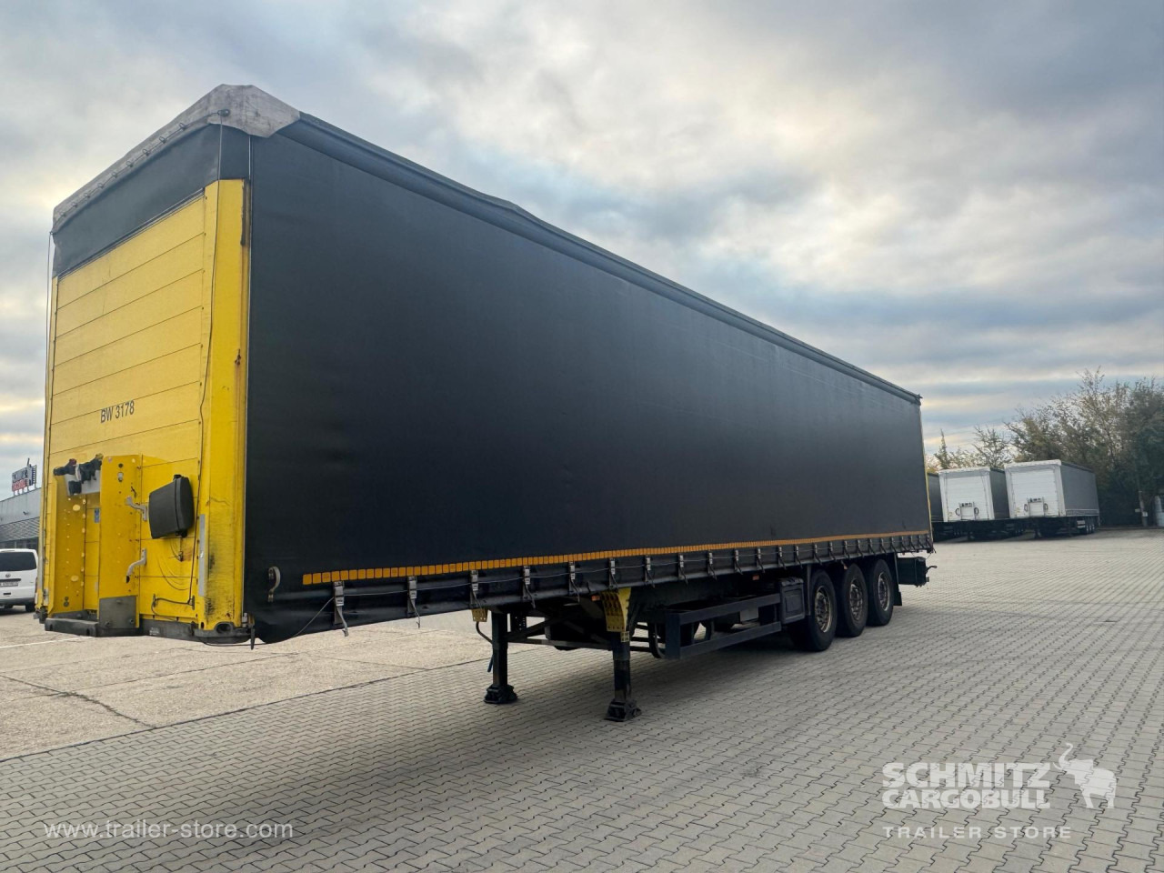 SCHMITZ Curtainsider Standard - Gardintrailer: billede 4 SCHMITZ Curtainsider Standard - Gardintrailer: billede 4