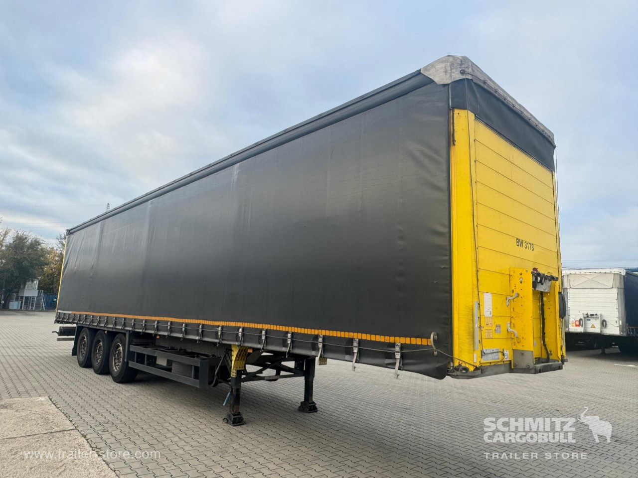 SCHMITZ Curtainsider Standard - Gardintrailer: billede 1 SCHMITZ Curtainsider Standard - Gardintrailer: billede 1