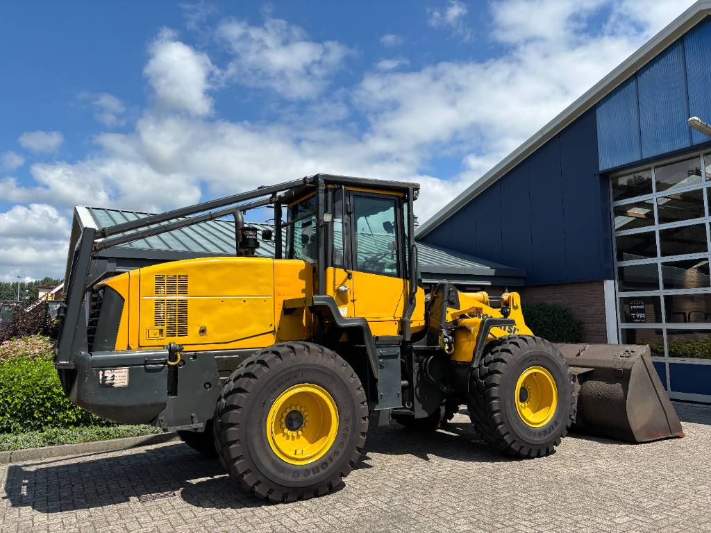 Komatsu WA 320-5 - Gummihjulslæsser: billede 4 Komatsu WA 320-5 - Gummihjulslæsser: billede 4