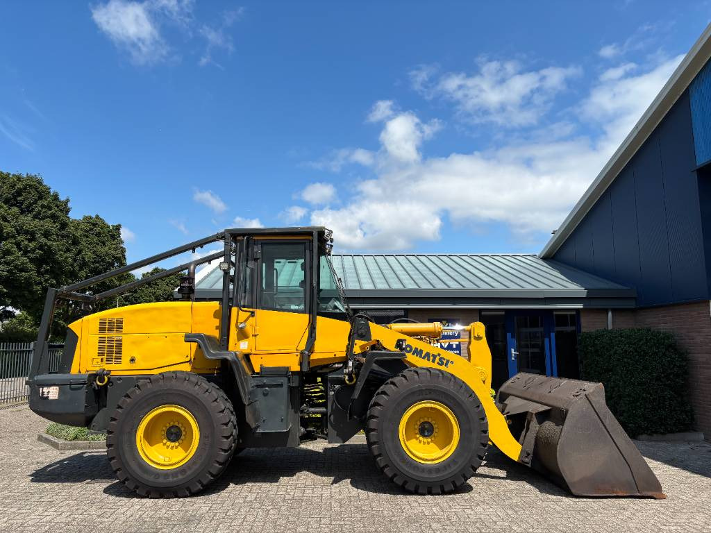 Komatsu WA 320-5 - Gummihjulslæsser: billede 3 Komatsu WA 320-5 - Gummihjulslæsser: billede 3