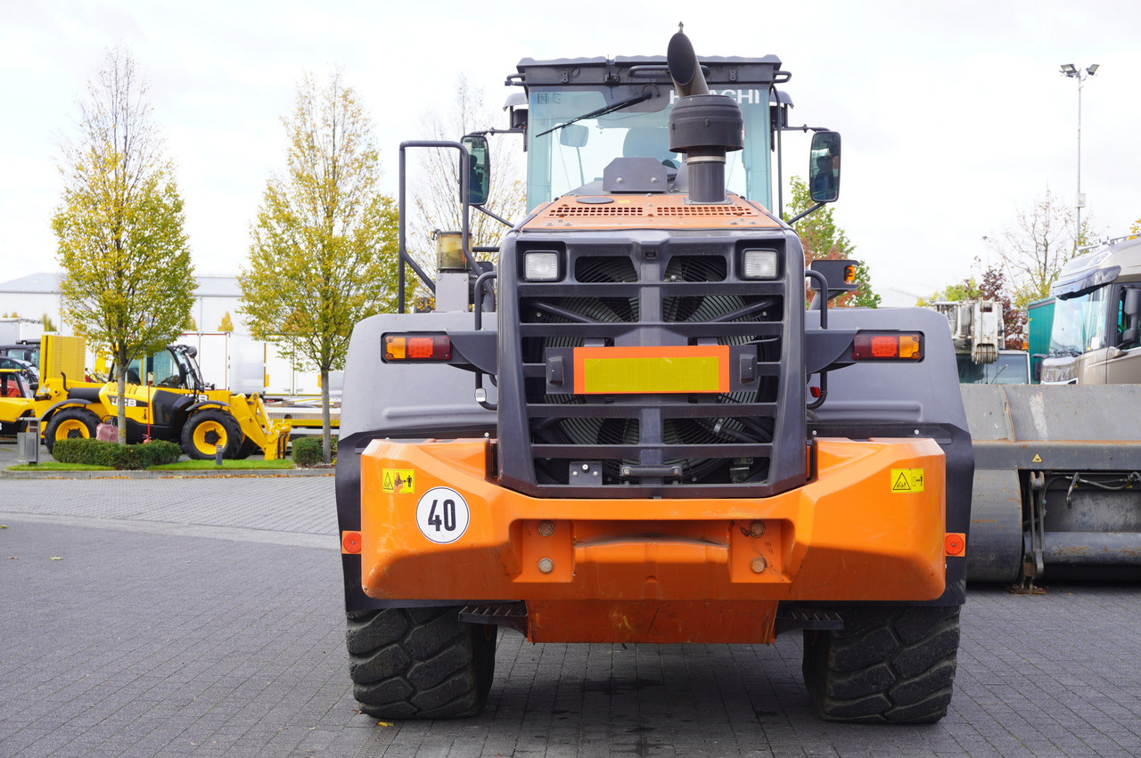 HITACHI ZW220 articulated loader / 2 buckets - Gummihjulslæsser: billede 5 HITACHI ZW220 articulated loader / 2 buckets - Gummihjulslæsser: billede 5