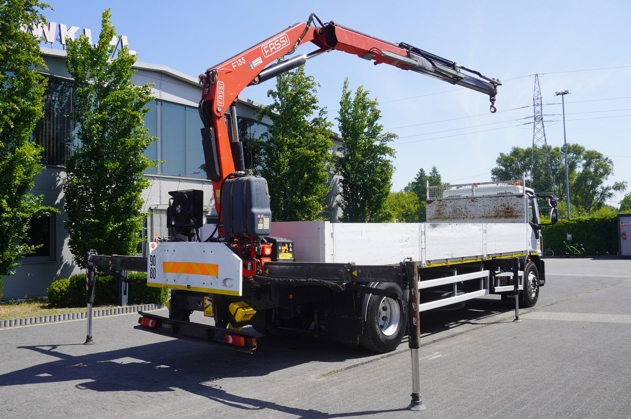 IVECO EUROCARGO 190-280L / FASSI F135A / 8 M / Lift cap. 5580 kg - Lastbil med lad, Lastbil med kran: billede 3 IVECO EUROCARGO 190-280L / FASSI F135A / 8 M / Lift cap. 5580 kg - Lastbil med lad, Lastbil med kran: billede 3