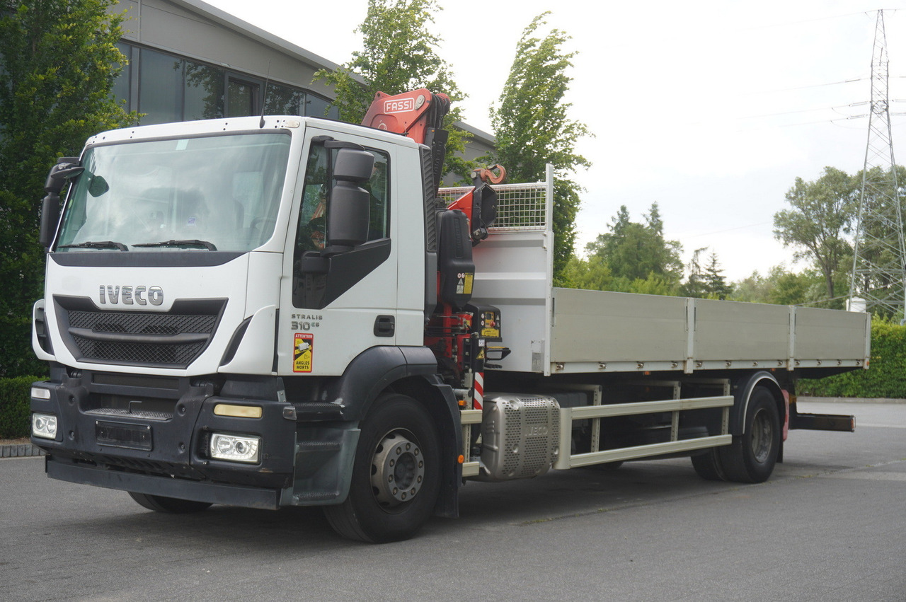 IVECO STRALIS 19.310 E6 / Flatbed 19 EPAL / FASSI F135 / 225 MTH! / 5.7 T - Lastbil med lad, Lastbil med kran: billede 3 IVECO STRALIS 19.310 E6 / Flatbed 19 EPAL / FASSI F135 / 225 MTH! / 5.7 T - Lastbil med lad, Lastbil med kran: billede 3