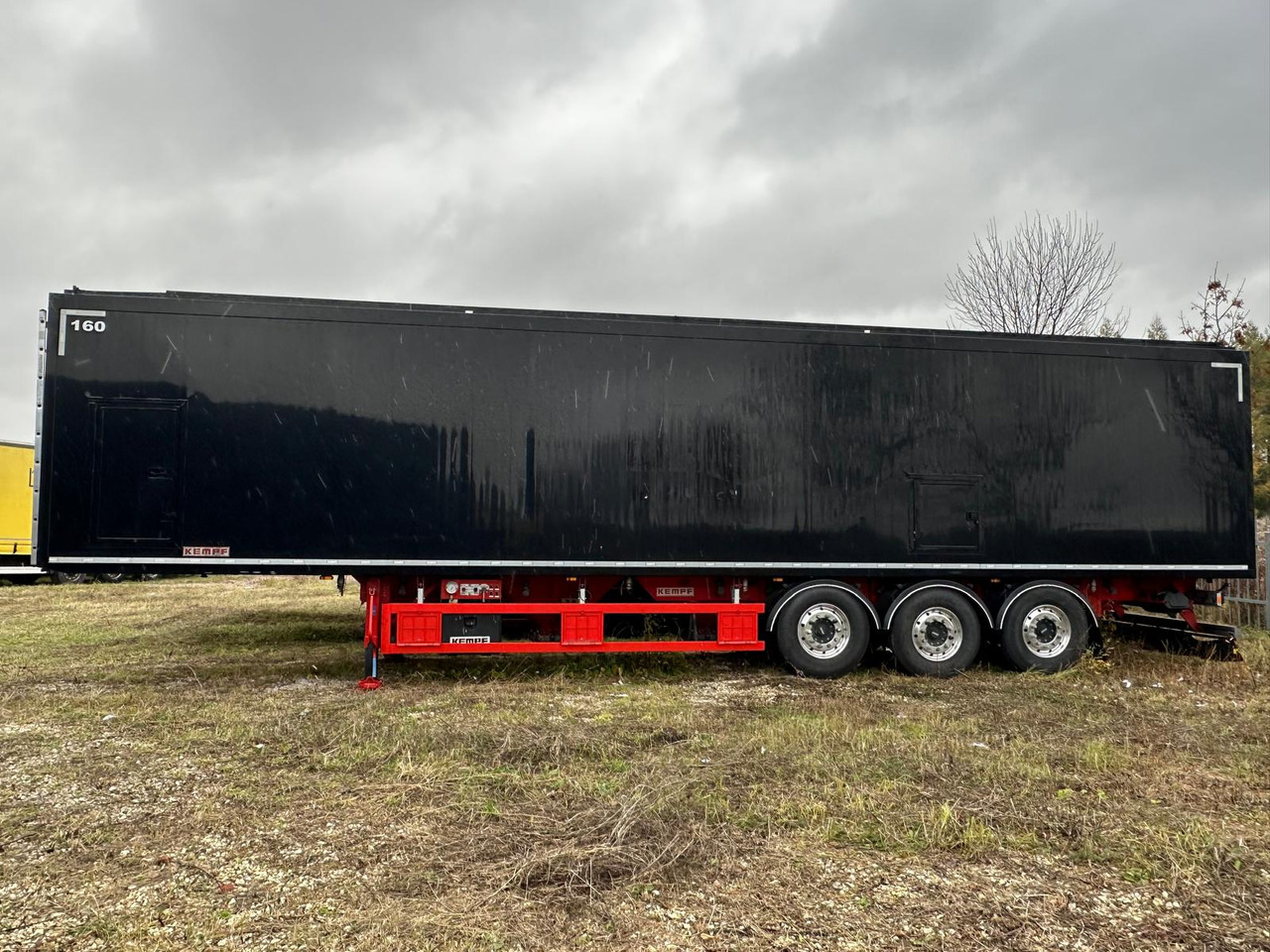 KEMPF SKM AK unloader 4 chambers with lower chute / capacity 65 m3 / 12 pieces - Tipvogn sættevogn: billede 1 KEMPF SKM AK unloader 4 chambers with lower chute / capacity 65 m3 / 12 pieces - Tipvogn sættevogn: billede 1