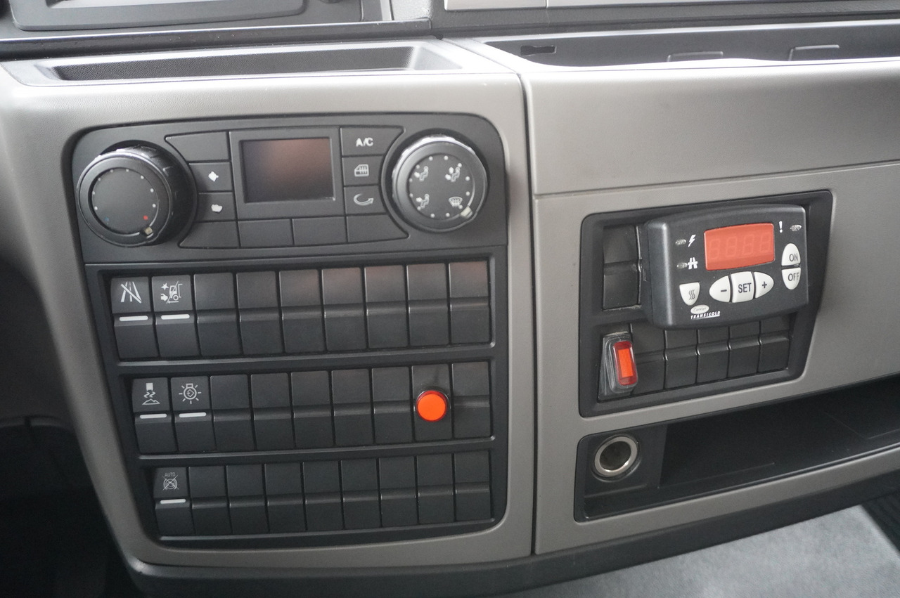 Kølevogn lastbil MAN TGL 12.190 / 14 EPAL Refrigerator / Carrier Xarios 500 / 3 units: billede 24 Kølevogn lastbil MAN TGL 12.190 / 14 EPAL Refrigerator / Carrier Xarios 500 / 3 units: billede 24