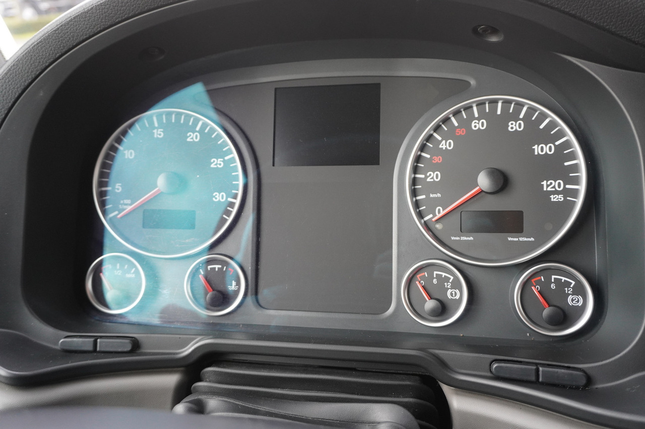 Kølevogn lastbil MAN TGL 12.190 / 14 EPAL Refrigerator / Carrier Xarios 500 / 3 units: billede 26 Kølevogn lastbil MAN TGL 12.190 / 14 EPAL Refrigerator / Carrier Xarios 500 / 3 units: billede 26