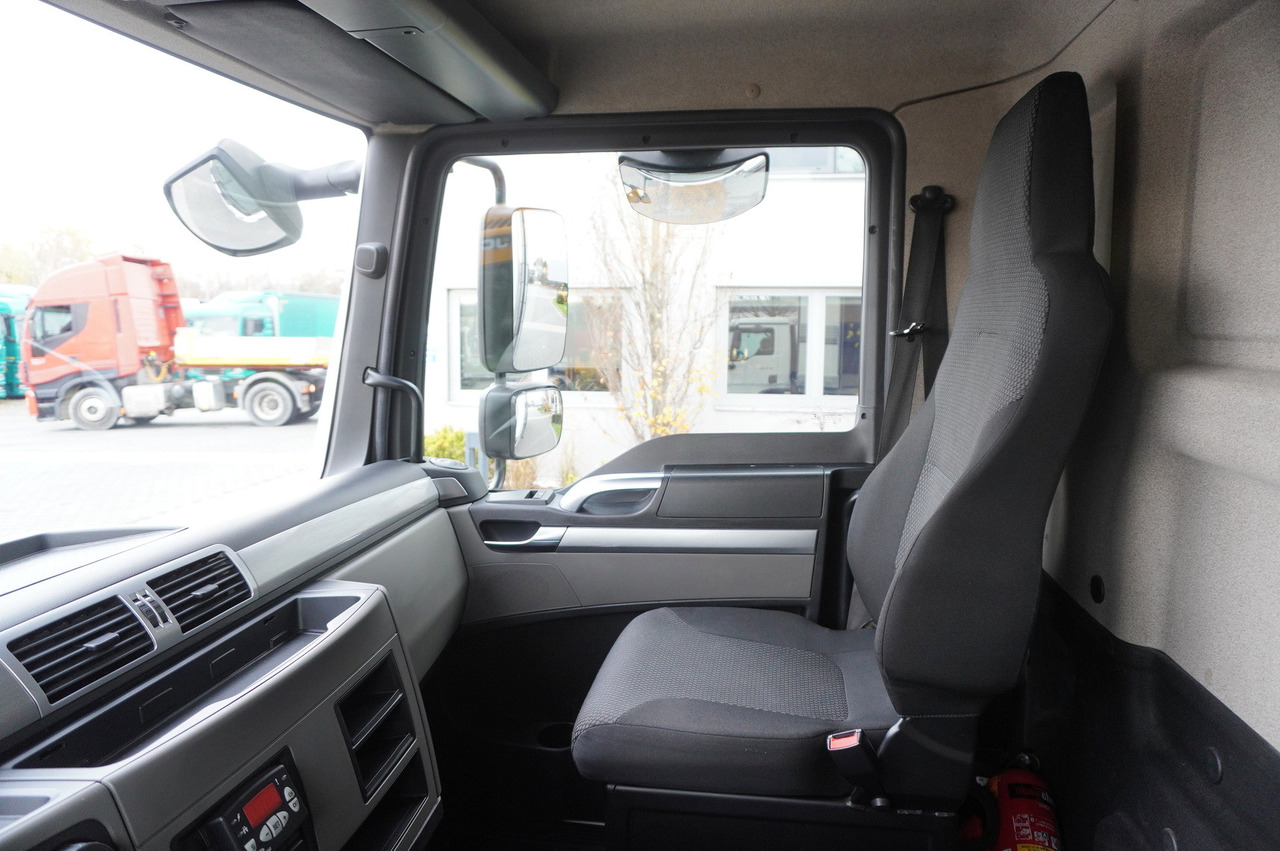 Kølevogn lastbil MAN TGL 12.190 / 14 EPAL Refrigerator / Carrier Xarios 500 / 3 units: billede 27 Kølevogn lastbil MAN TGL 12.190 / 14 EPAL Refrigerator / Carrier Xarios 500 / 3 units: billede 27