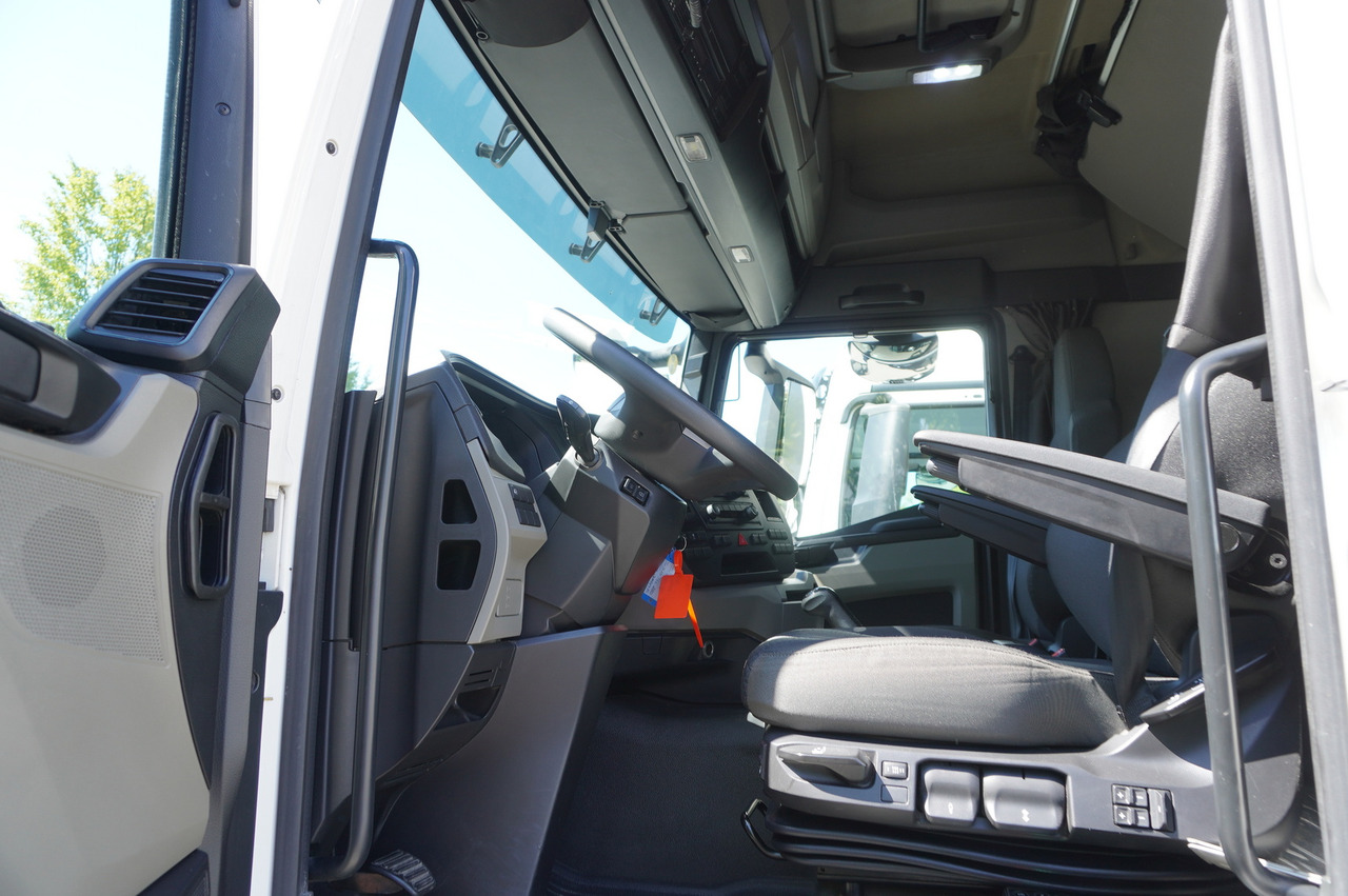 Lastbil med presenning MAN TGM 15.290 Curtainsider / Glob / Manual / 2 beds / 17 EPAL: billede 11
