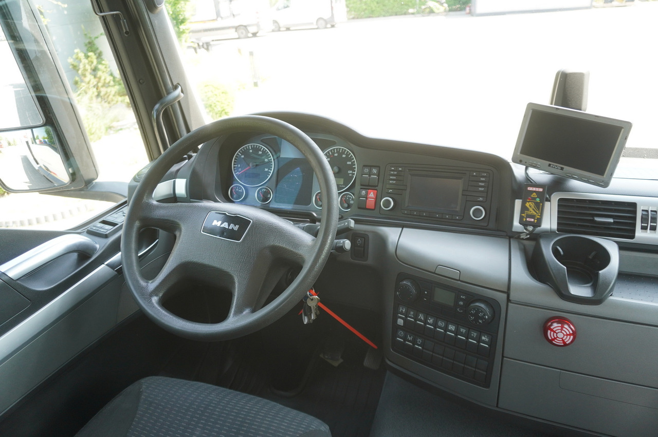 Lastbil med lad, Lastbil med kran MAN TGS 26.360 Flatbed / Fassi F175 7.7 T / steered 3rd axle: billede 24 Lastbil med lad, Lastbil med kran MAN TGS 26.360 Flatbed / Fassi F175 7.7 T / steered 3rd axle: billede 24