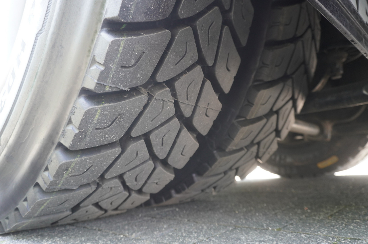 Lastbil med lad, Lastbil med kran MAN TGS 26.360 Flatbed / Fassi F175 7.7 T / steered 3rd axle: billede 14 Lastbil med lad, Lastbil med kran MAN TGS 26.360 Flatbed / Fassi F175 7.7 T / steered 3rd axle: billede 14