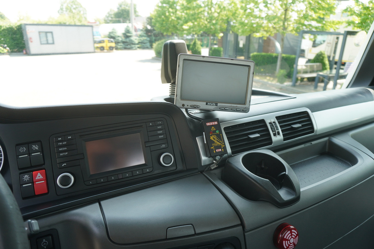 Lastbil med lad, Lastbil med kran MAN TGS 26.360 Flatbed / Fassi F175 7.7 T / steered 3rd axle: billede 25 Lastbil med lad, Lastbil med kran MAN TGS 26.360 Flatbed / Fassi F175 7.7 T / steered 3rd axle: billede 25