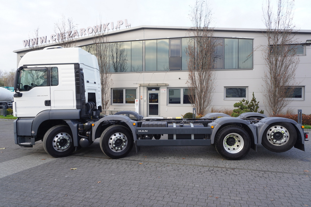 MAN TGS 35.420 8×2 / Chassis 6.4 m / 3 steered axles - Lastbil med kran: billede 4 MAN TGS 35.420 8×2 / Chassis 6.4 m / 3 steered axles - Lastbil med kran: billede 4
