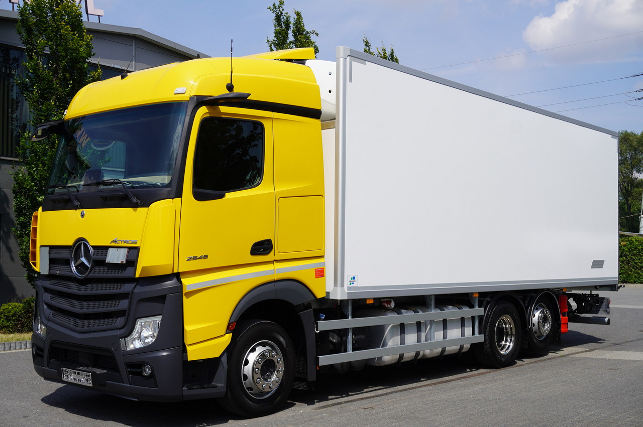MERCEDES-BENZ Actros 2545 MP5 6×2 E6 / NEW Igloocar refrigerator / 19 pallets - Kølevogn lastbil: billede 1 MERCEDES-BENZ Actros 2545 MP5 6×2 E6 / NEW Igloocar refrigerator / 19 pallets - Kølevogn lastbil: billede 1