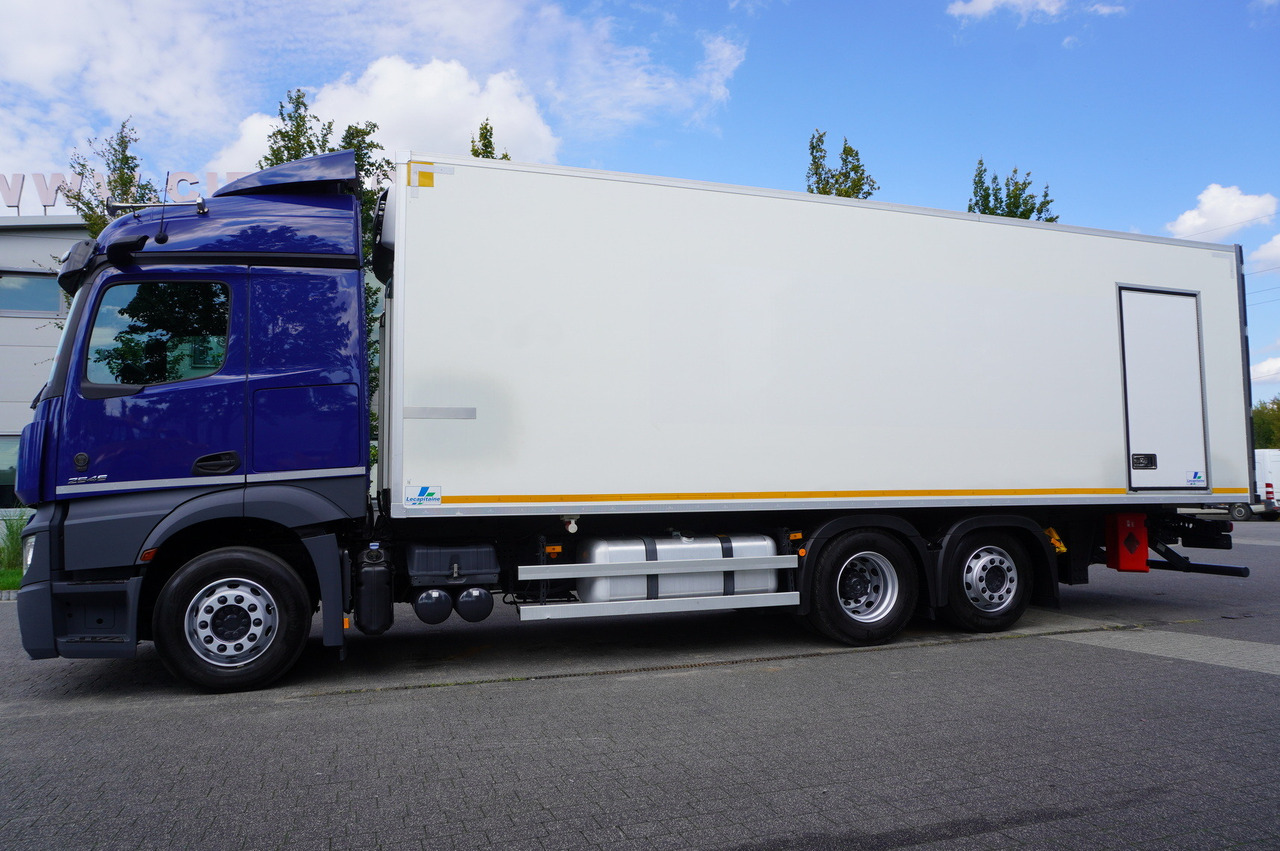 MERCEDES-BENZ Actros 2546 / Lecapitaine refrigerator 20 EPAL / Multitemperature / Carrier Supra 1150 MT - Kølevogn lastbil: billede 2 MERCEDES-BENZ Actros 2546 / Lecapitaine refrigerator 20 EPAL / Multitemperature / Carrier Supra 1150 MT - Kølevogn lastbil: billede 2