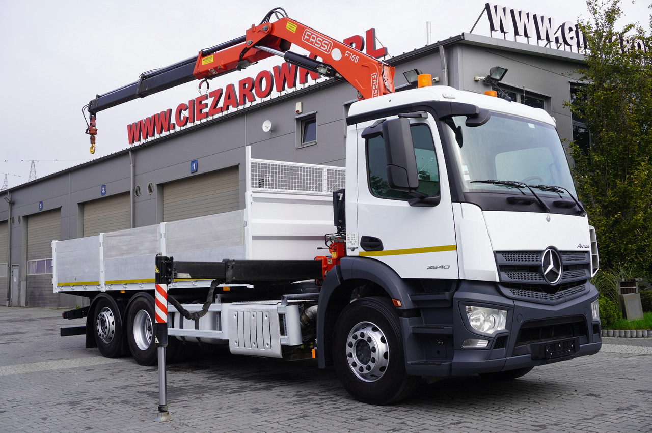 Lastbil med lad, Lastbil med kran MERCEDES-BENZ Antos 2540 / Flatbed 15 EPAL / Fassi F165 / 6.1 t / 8 m reach / remote control / rotator / 1600 MTH / steered axle: billede 9