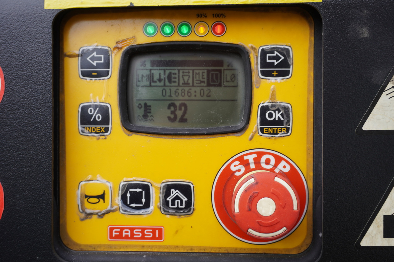 Lastbil med lad, Lastbil med kran MERCEDES-BENZ Antos 2540 / Flatbed 15 EPAL / Fassi F165 / 6.1 t / 8 m reach / remote control / rotator / 1600 MTH / steered axle: billede 12