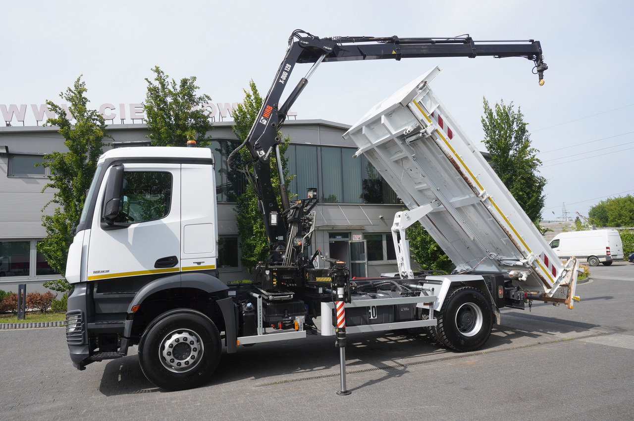 MERCEDES-BENZ Arocs 1833 / 87,000 km!!! / Hds HIAB X-DUO 128 B-2 / three-sided tipper - Lastbil med lad, Lastbil med kran: billede 4 MERCEDES-BENZ Arocs 1833 / 87,000 km!!! / Hds HIAB X-DUO 128 B-2 / three-sided tipper - Lastbil med lad, Lastbil med kran: billede 4
