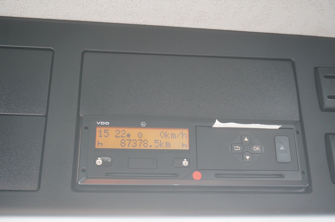 MERCEDES-BENZ Arocs 1833 / 87,000 km!!! / Hds HIAB X-DUO 128 B-2 / three-sided tipper - Lastbil med kran, Lastbil med kran: billede 2 MERCEDES-BENZ Arocs 1833 / 87,000 km!!! / Hds HIAB X-DUO 128 B-2 / three-sided tipper - Lastbil med kran, Lastbil med kran: billede 2