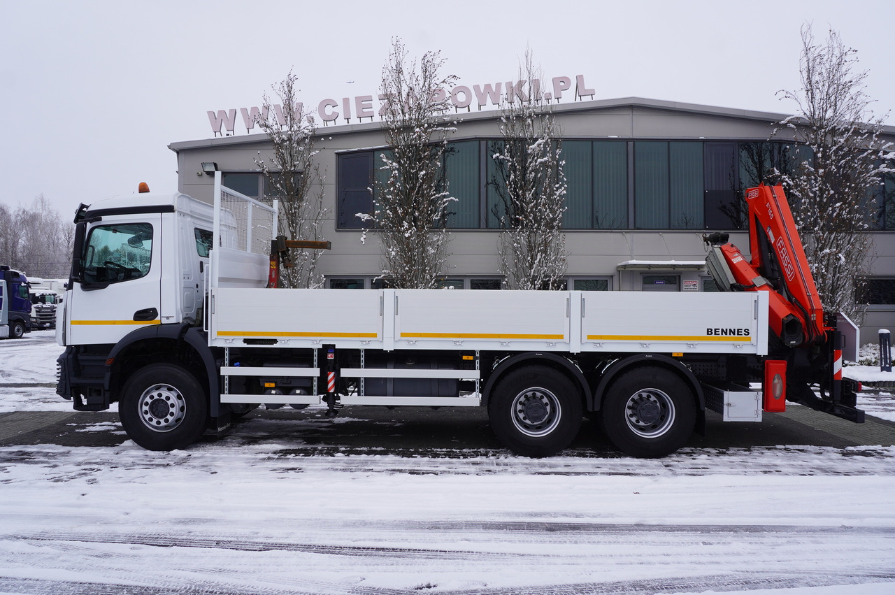 MERCEDES-BENZ Arocs 2633 flatbed truck / Crane FASSI F155A.0.23 / REMOTE CONTROL / 230,000 km - Lastbil med kran: billede 2 MERCEDES-BENZ Arocs 2633 flatbed truck / Crane FASSI F155A.0.23 / REMOTE CONTROL / 230,000 km - Lastbil med kran: billede 2