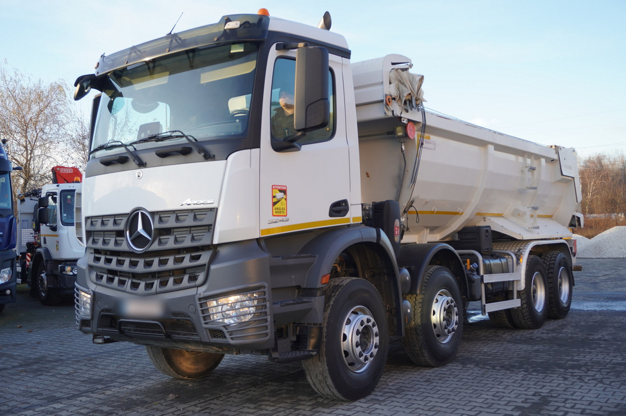 MERCEDES-BENZ Arocs 3243 E6 8x4 / Tipper / 120 tho kilometers! / Retarder - Tipvogn lastbil: billede 2 MERCEDES-BENZ Arocs 3243 E6 8x4 / Tipper / 120 tho kilometers! / Retarder - Tipvogn lastbil: billede 2