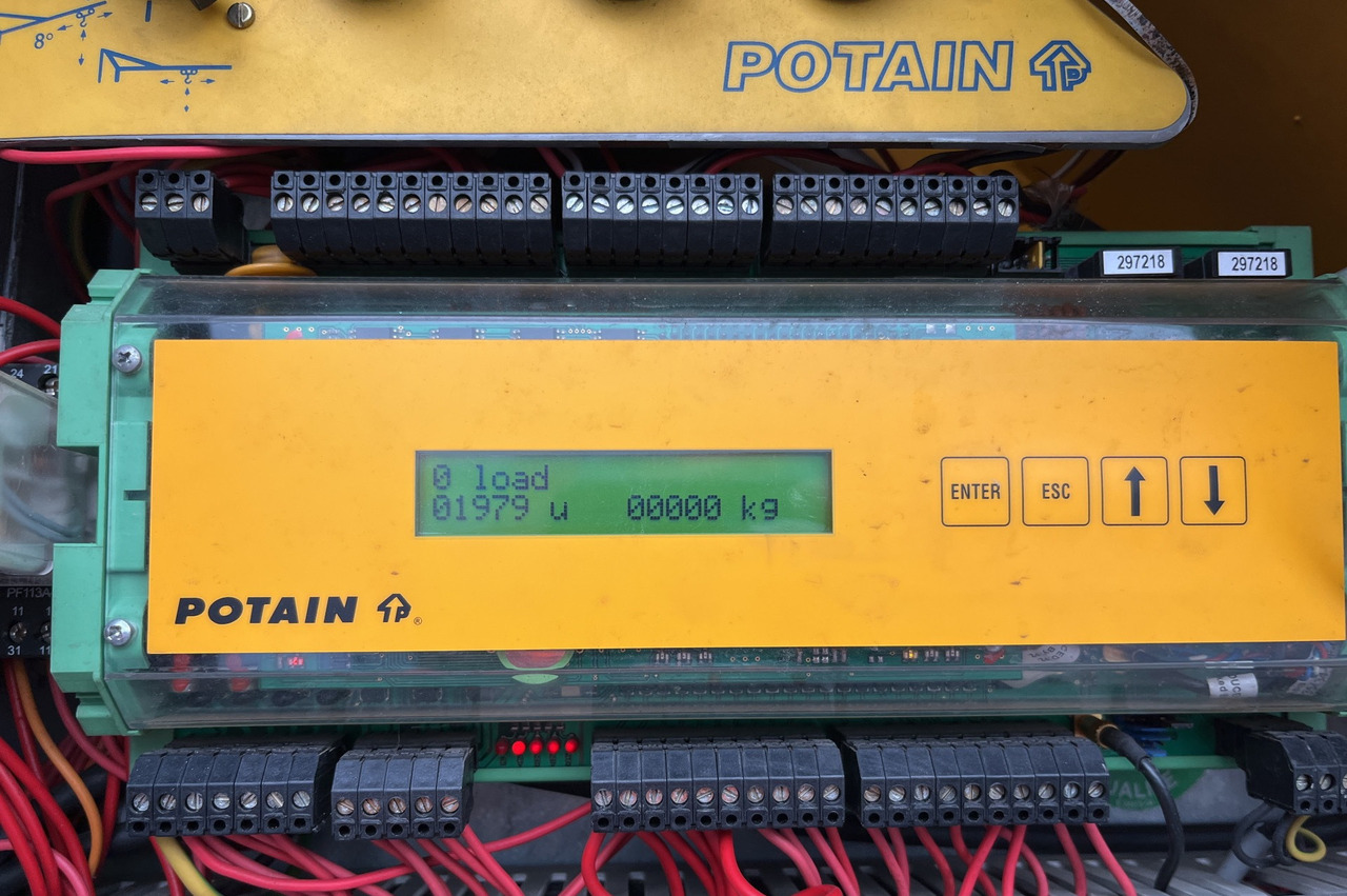 Tårnkran POTAIN IGO32 Tri/A Mobile self-erecting tower crane / 4400 MTH!: billede 24