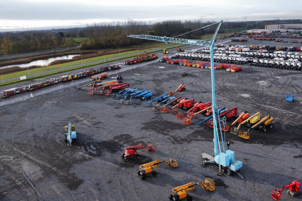 Tårnkran POTAIN IGO32 Tri/A Mobile self-erecting tower crane / 4400 MTH!: billede 13