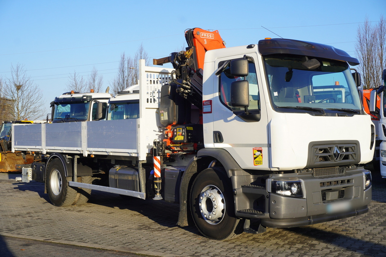 RENAULT C320 P 4x2 / FASSI crane 6 T / 140 MTH!!! / range 10 m / Flatbed 15 EPAL / 52 tho. km!!! - Lastbil med kran: billede 4 RENAULT C320 P 4x2 / FASSI crane 6 T / 140 MTH!!! / range 10 m / Flatbed 15 EPAL / 52 tho. km!!! - Lastbil med kran: billede 4