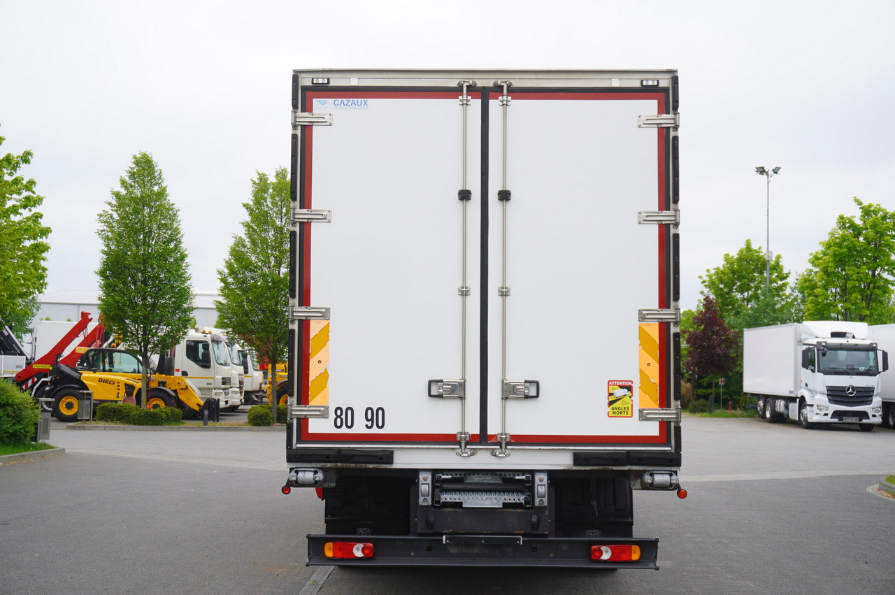 RENAULT D13 / 140 tho km !!! / Meat hook refrigerator / Thermoking T800R / 2 units - Kølevogn lastbil: billede 4 RENAULT D13 / 140 tho km !!! / Meat hook refrigerator / Thermoking T800R / 2 units - Kølevogn lastbil: billede 4
